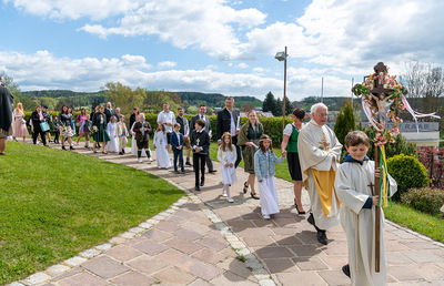 Auszug aus der Kirche, VS Mitterdorf